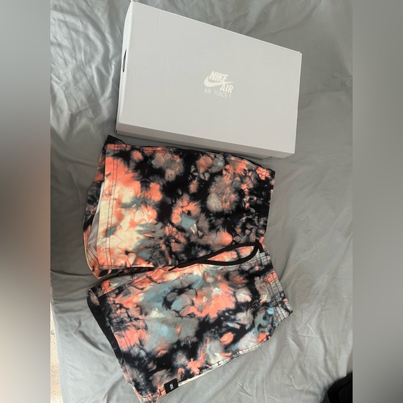 Vans board shorts - Picture 2 of 3